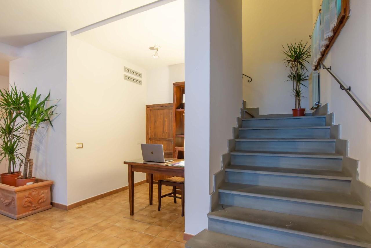 فندق Residenza Di Campagna Montelleri فيتشو المظهر الخارجي الصورة